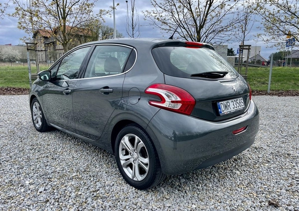 Peugeot 208 cena 29990 przebieg: 161000, rok produkcji 2013 z Szczytno małe 379